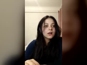  mikki li