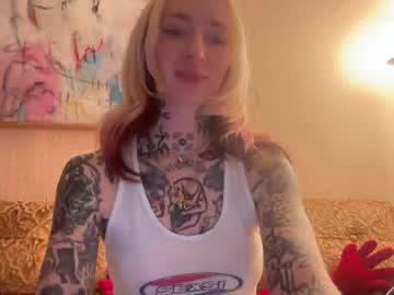 blondexxxredhea