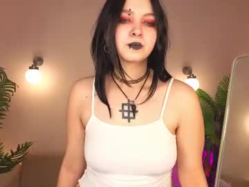 eva  fashionist