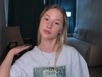 mia magnusen