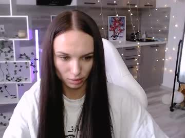 nicolemerz