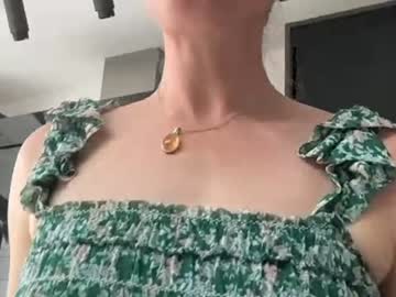 riana894237