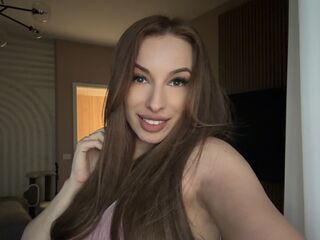 kylievelvet